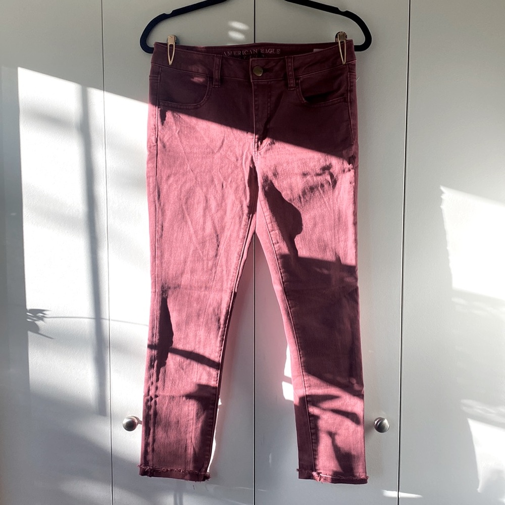 American Eagle Burgundy Jean Capris